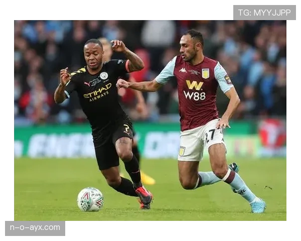 斯特林携手足球推动社区建设，开启发展新纪元