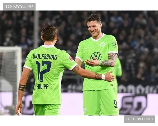 德甲新帅上任引热议,战术变革有望重塑球队格局 德甲新帅上任引热议,战术变革有望重塑球队格局