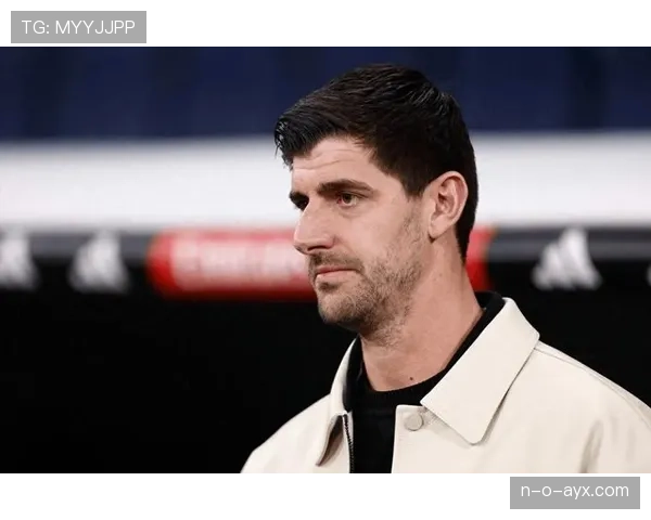 库尔图瓦比利时国家队前景:主力门将位置稳固,状态回暖备受期待 库尔图瓦比利时国家队前景:主力门将位置稳固,状态回暖备受期待