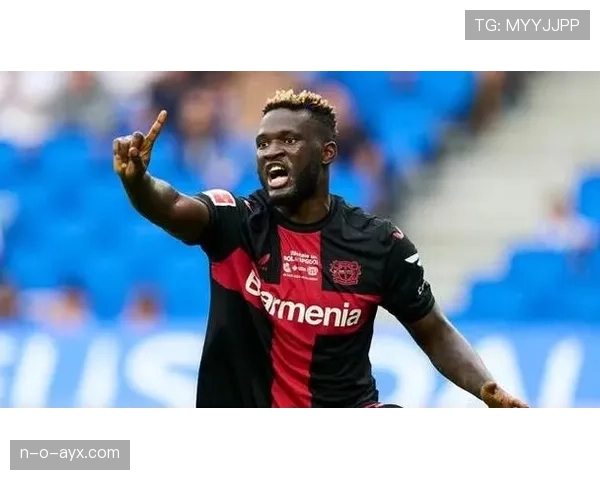 面对顶级中卫：博尼法斯如何利用身体优势