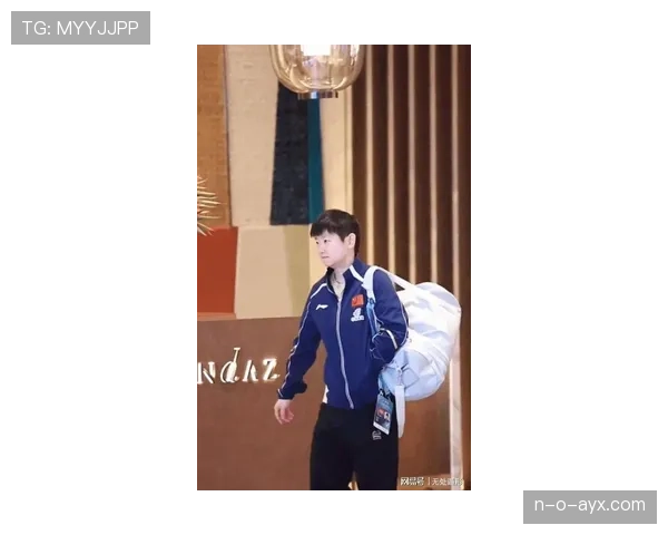 孙颖莎一天喝三杯冰美式，训练完直接睡更衣室？